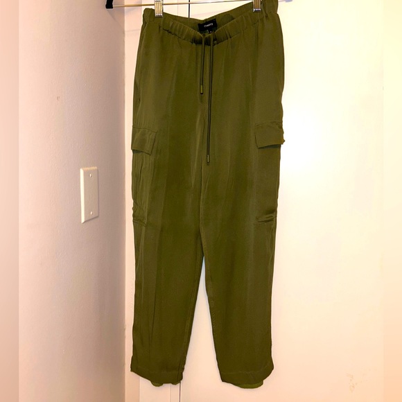 Theory 100% Silk Cargo Pant - Picture 4 of 4